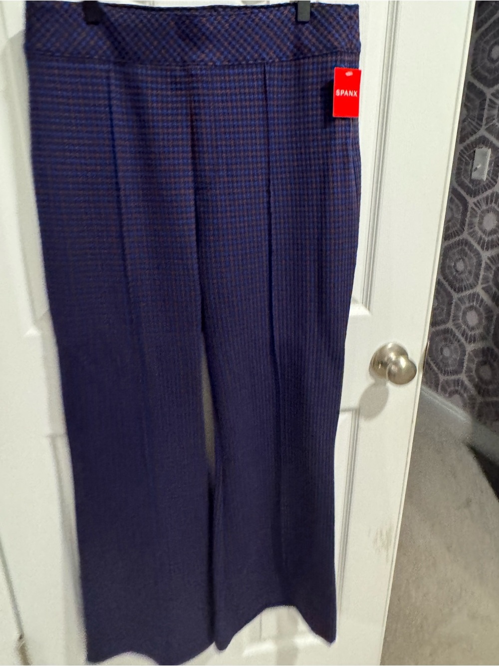 NWT SPANX Hi-Rise Jacquard Stretch Flare Pants - Picture 2 of 6